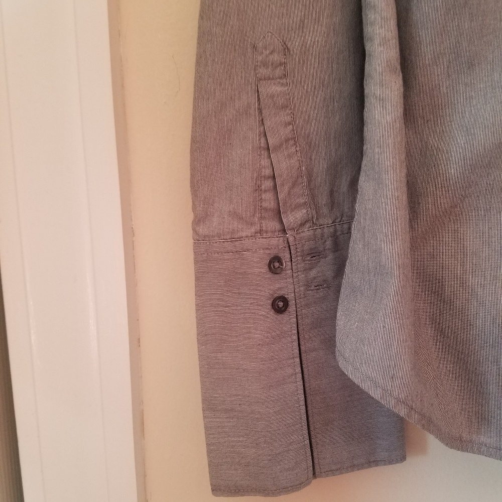 Button down Gap shirt